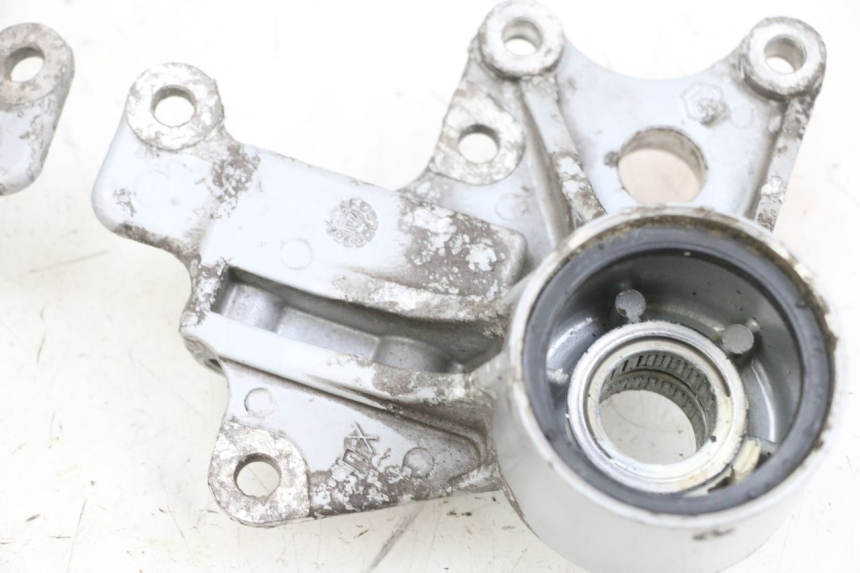 photo de FRONT CALIPER BRACKET PIAGGIO MP3 RL 250 (2006 - 2010) - Checked used part