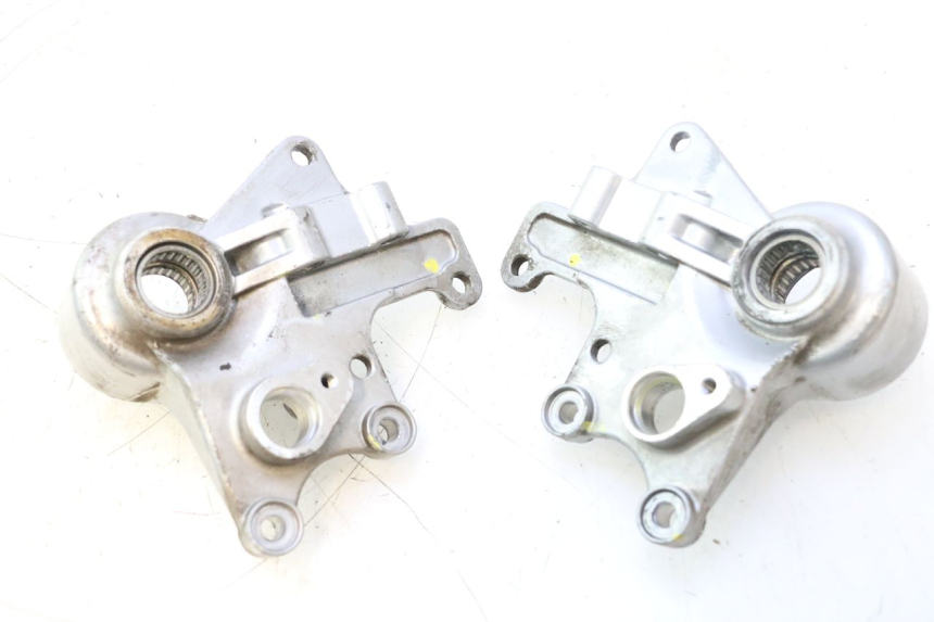 photo de FRONT CALIPER BRACKET PIAGGIO MP3 500 (2011 - 2015) - Technical close-up