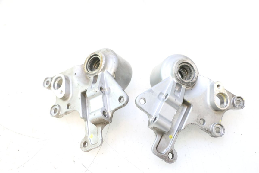 photo de FRONT CALIPER BRACKET PIAGGIO MP3 500 (2011 - 2015) - Product overview