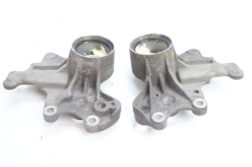 photo de FRONT CALIPER BRACKET PIAGGIO MP3 500 (2016 - 2018) - Technical close-up