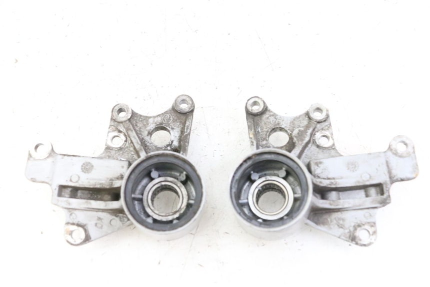 photo de FRONT CALIPER BRACKET PIAGGIO MP3 125 (2006 - 2014) - Main view