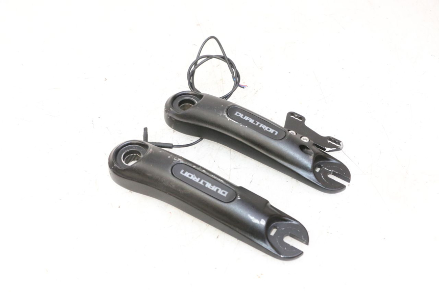 photo de FRONT BRAKE CALIPER BRACKET DUALTRON VICTOR LIMITED 1 - Technical close-up