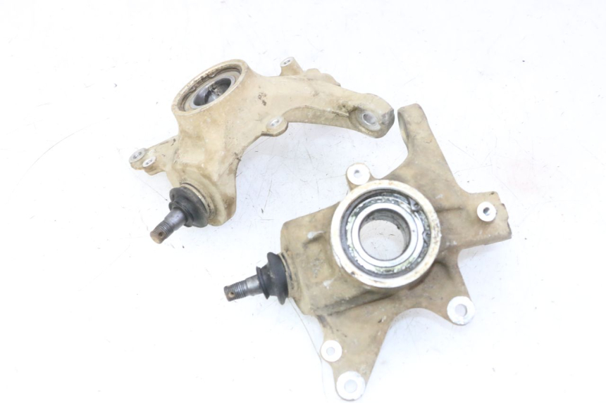 photo de FRONT CALIPER BRACKET YAMAHA YFM GRIZZLY 550 (2008 - 2015) - Component detail