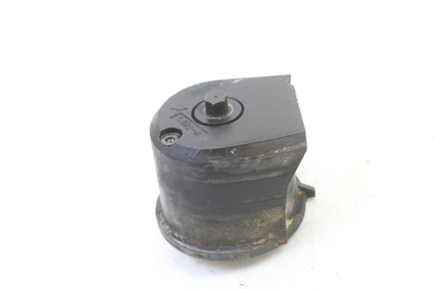 photo de OIL FILTER BRACKET YAMAHA FJ 36Y 1100 (1984 - 1985) - Component detail