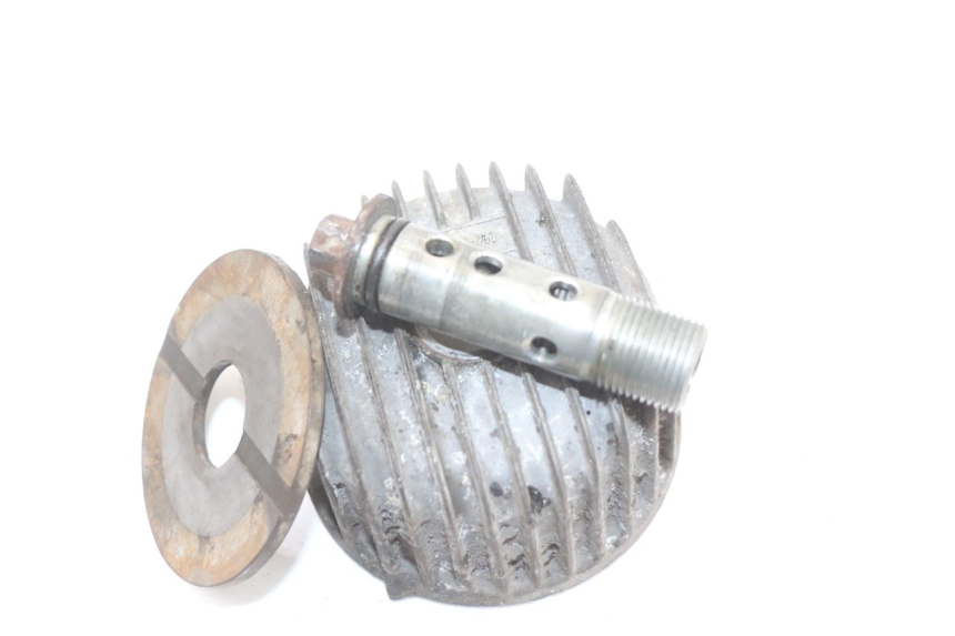 photo de OIL FILTER BRACKET YAMAHA XJ F 900 (1983 - 1994) - Zoom on usage condition