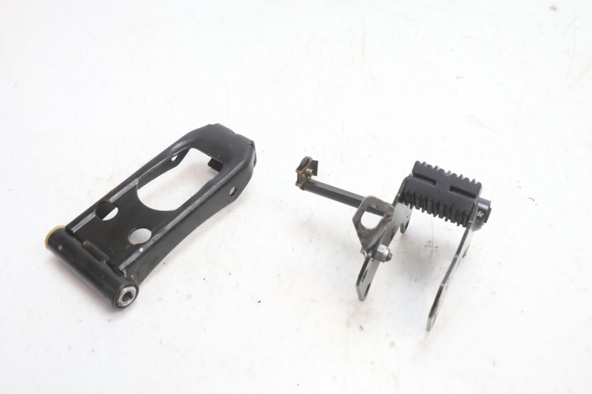 photo de ENGINE MOUNT PEUGEOT 103 SPX CLIP 50 (1989 - 1992) - Component detail