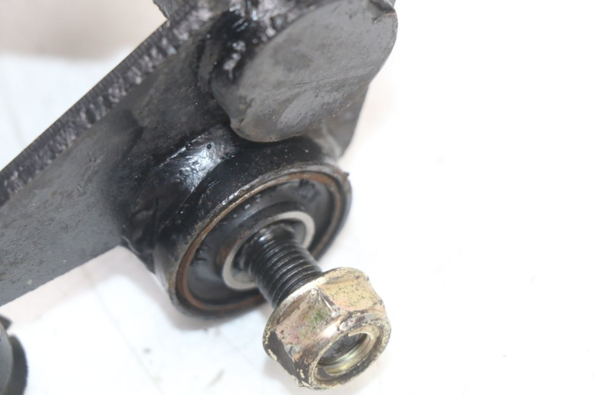 photo de ENGINE MOUNT KYMCO AGILITY CARRY 50 (2011 - 2020) - Surface and material condition