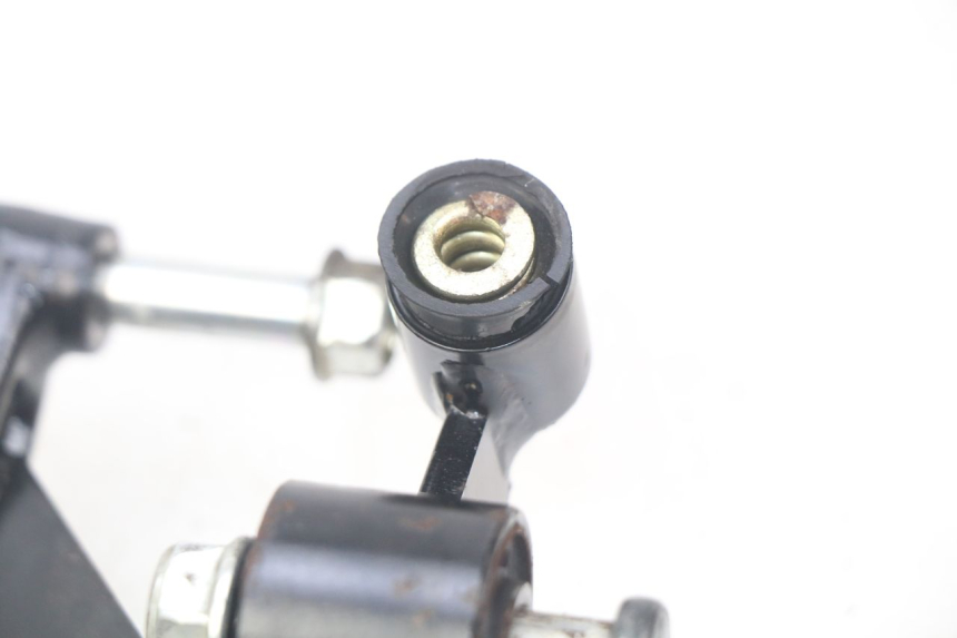 photo de ENGINE MOUNT KYMCO AGILITY DELIVERY 4T 50 (2018 - 2023) - Fixing points details