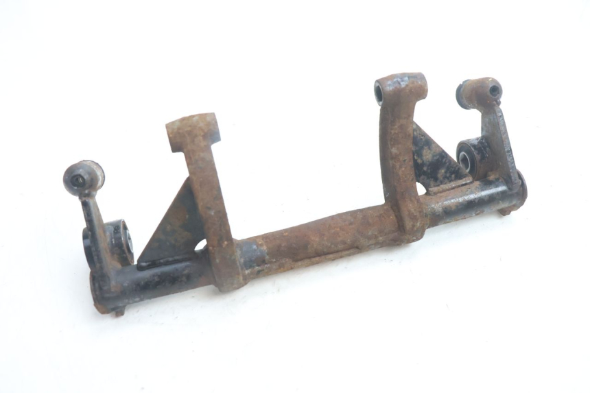photo de ENGINE MOUNT KYMCO AGILITY PREMIUM 50 (2007 - 2010) - Surface and material condition