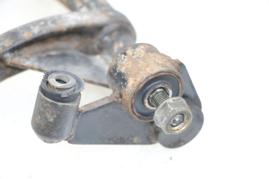 photo de ENGINE MOUNT KYMCO AGILITY RS 4T 50 (2009 - 2013) - Zoom on usage condition