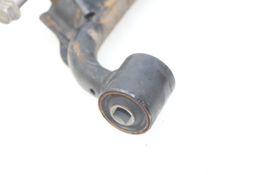 photo de ENGINE MOUNT YAMAHA BW'S BWS 125 (2010 - 2013) - Zoom on usage condition