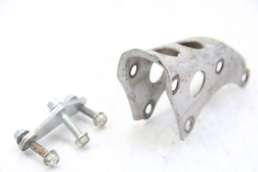 photo de ENGINE MOUNT HONDA CRF CR-F 100 (2004 - 2013) - Zoom on usage condition