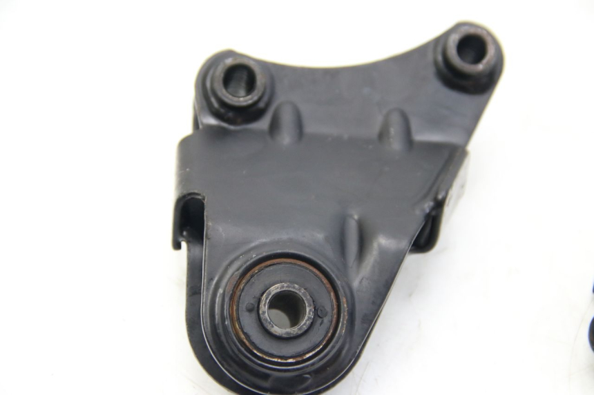 photo de ENGINE MOUNT PEUGEOT E-VIVACITY 1 (2012 - 2018) - Alternative perspective