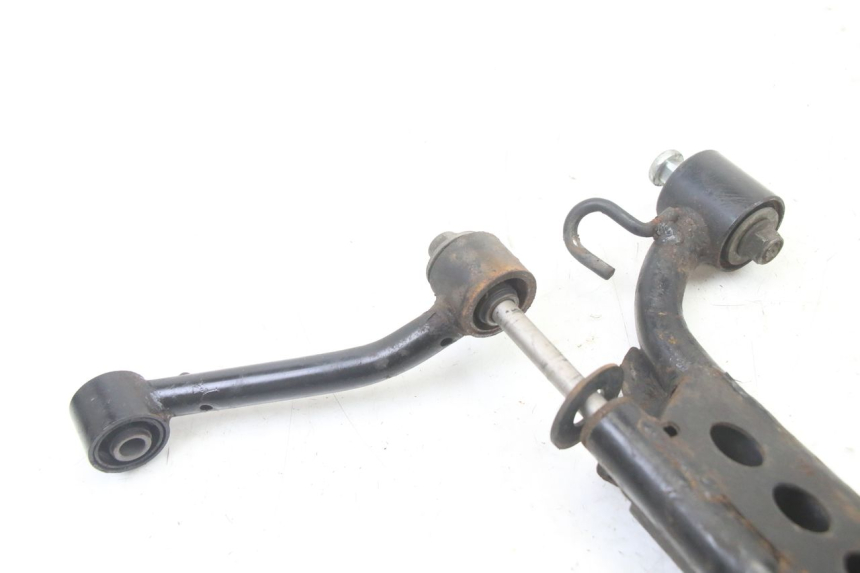 photo de ENGINE MOUNT MBK FLAME X 125 (2007 - 2016) - Fixing points details