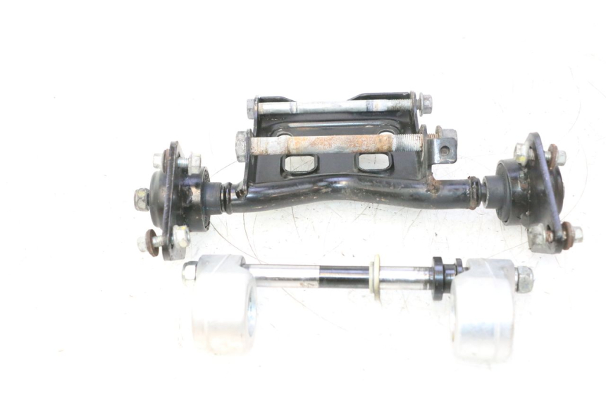 photo de ENGINE MOUNT GILERA GP 800 (2007 - 2013) - Component detail