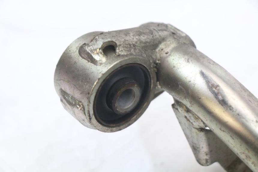 photo de ENGINE MOUNT HONDA PCX (JF28) 125 (2009 - 2011) - Technical close-up