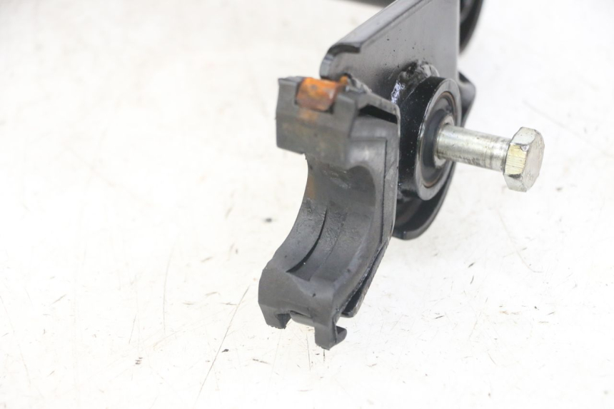 photo de ENGINE MOUNT PEUGEOT JET FORCE CARBU 50 (2003 - 2016) - Surface and material condition
