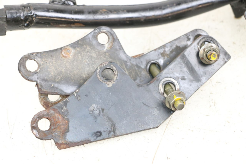 photo de ENGINE MOUNT JINLUN JL HIGHLANDER 125 (2007 - 2015) - Technical close-up