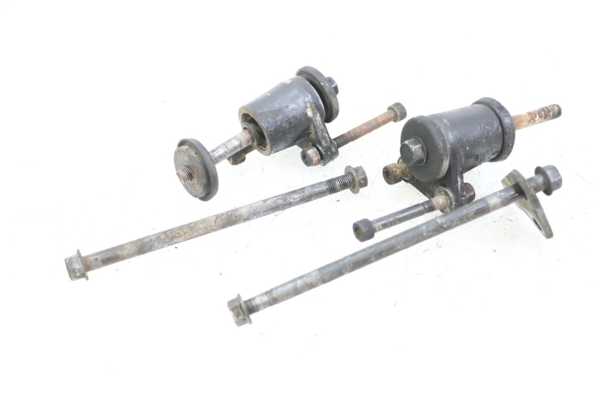 photo de ENGINE MOUNT KAWASAKI ZR7 ZR-7 S 750 (1999 - 2004) - Main view