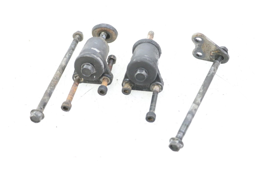 photo de ENGINE MOUNT KAWASAKI ZR7 ZR-7 S 750 (1999 - 2004) - Zoom on usage condition