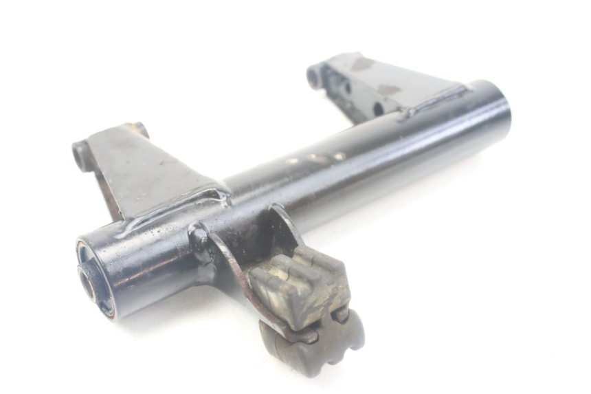 photo de ENGINE MOUNT PEUGEOT KISBEE 4T 50 (2010 - 2017) - Alternative perspective