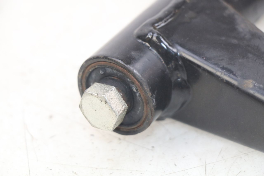 photo de ENGINE MOUNT PEUGEOT KISBEE 4T 50 (2018 - 2022) - Zoom on usage condition