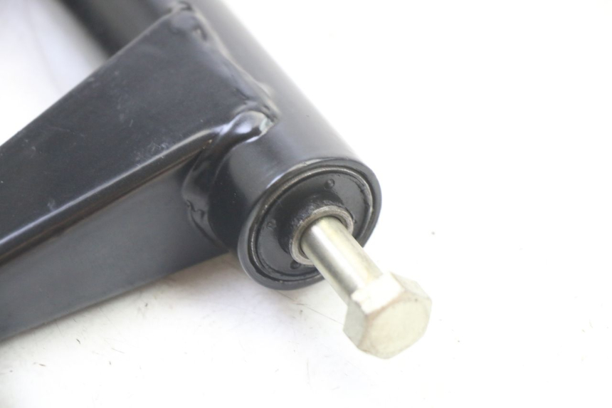 photo de ENGINE MOUNT PEUGEOT KISBEE 4T 50 (2018 - 2022) - Checked used part