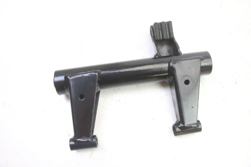 photo de ENGINE MOUNT PEUGEOT KISBEE 4T 50 (2018 - 2022) - Alternative perspective