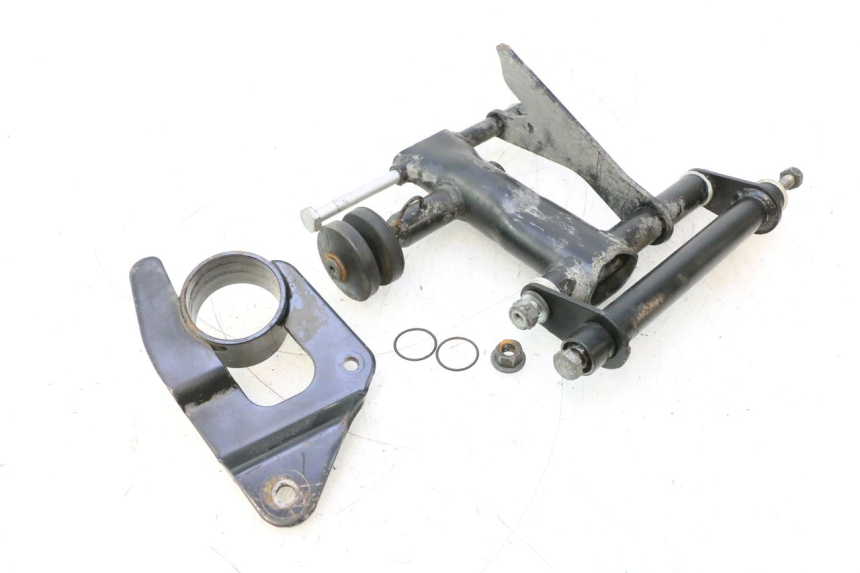 photo de ENGINE MOUNT PIAGGIO LIBERTY IGET S 125 (2016 - 2020) - Alternative perspective