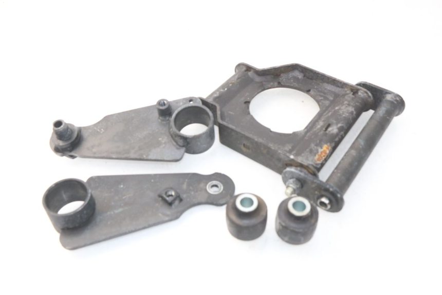 photo de ENGINE MOUNT PEUGEOT METROPOLIS 400 (2017 - 2020) - Main view