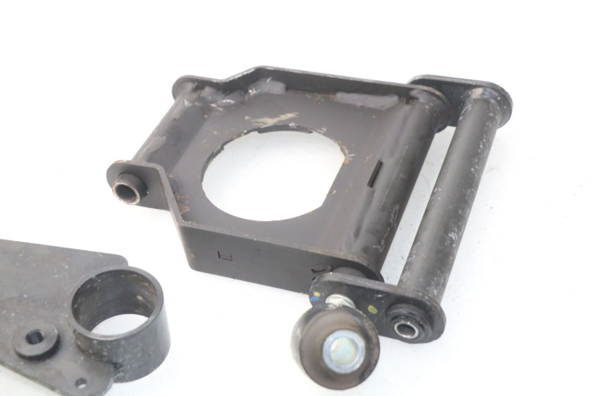 photo de ENGINE MOUNT PEUGEOT METROPOLIS 400 (2017 - 2020) - Zoom on usage condition