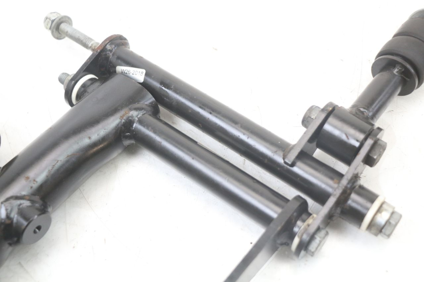 photo de ENGINE MOUNT PIAGGIO MP3 HPE 350 (2018 - 2020) - Alternative perspective