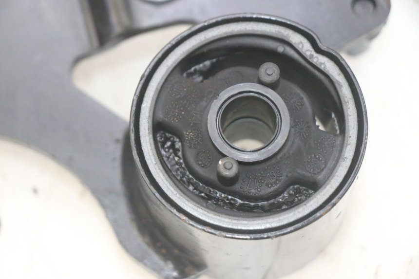 photo de ENGINE MOUNT PIAGGIO MP3 HPE 300 (2019 - 2026) - Markings and original references