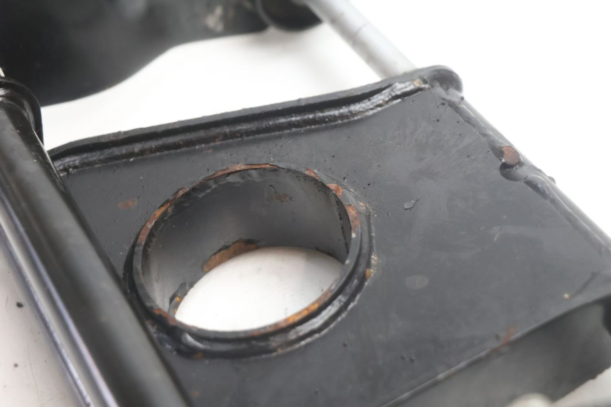 photo de ENGINE MOUNT PIAGGIO MP3 HPE 530 (2022 - 2026) - Surface and material condition