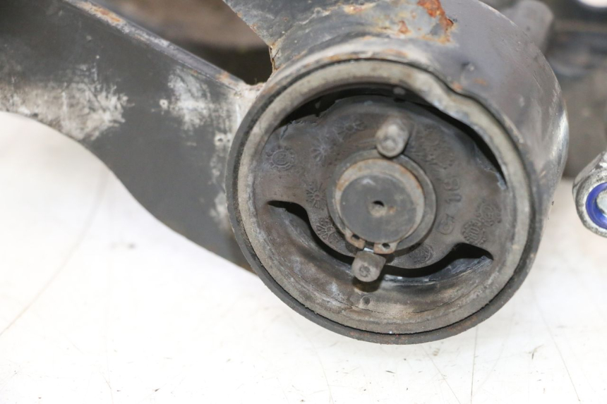 photo de ENGINE MOUNT PIAGGIO MP3 LT 300 (2010 - 2016) - Fixing points details