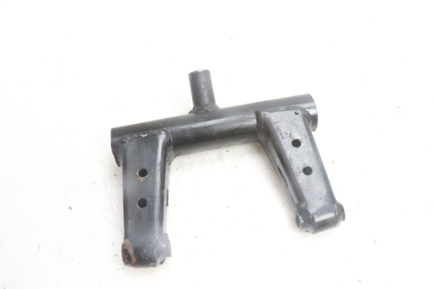 photo de ENGINE MOUNT JM MOTORS OLDIES 4T 50 (2010 - 2020) - Component detail