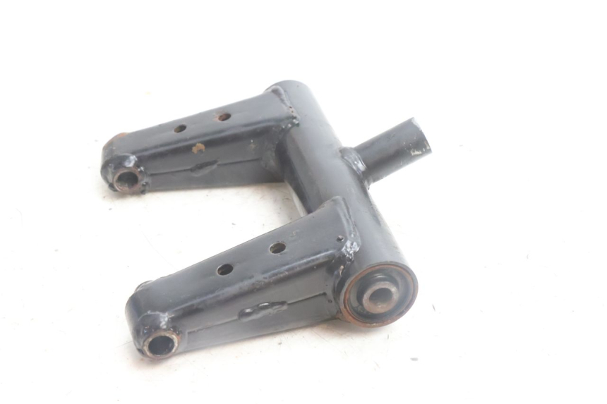 photo de ENGINE MOUNT JM MOTORS OLDIES 4T 50 (2010 - 2020) - Technical close-up