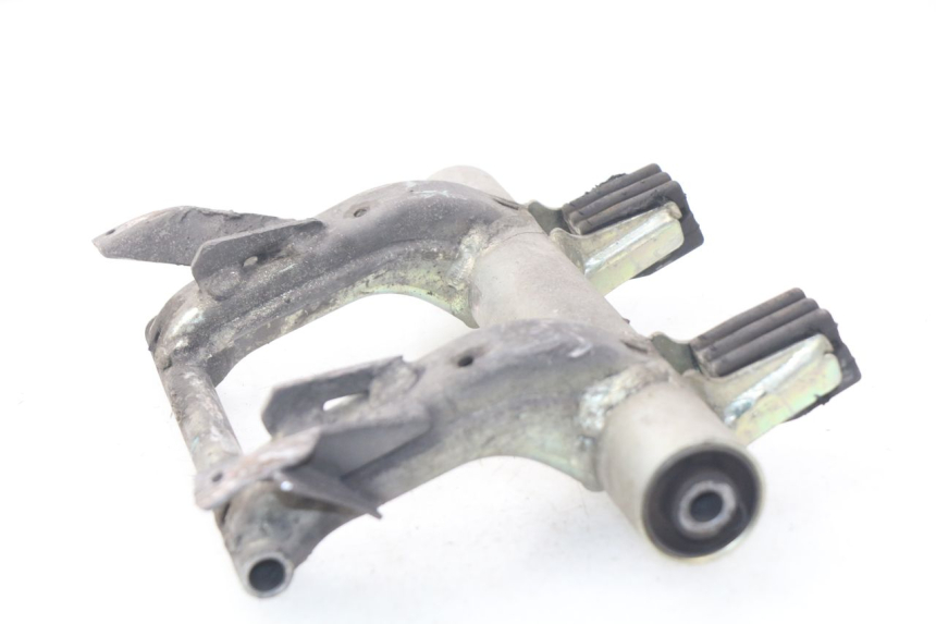 photo de ENGINE MOUNT HONDA PCX (JF47) 125 (2012 - 2013) - Zoom on usage condition