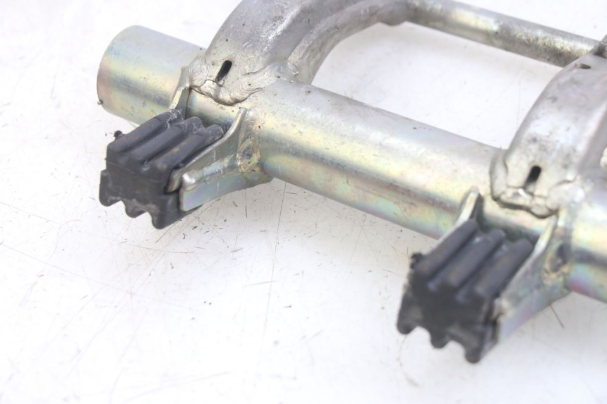 photo de ENGINE MOUNT HONDA PCX (JF47) 125 (2012 - 2013) - Zoom on usage condition