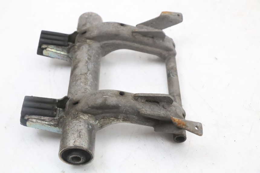 photo de ENGINE MOUNT HONDA PCX (JF47) 125 (2012 - 2013) - Technical close-up