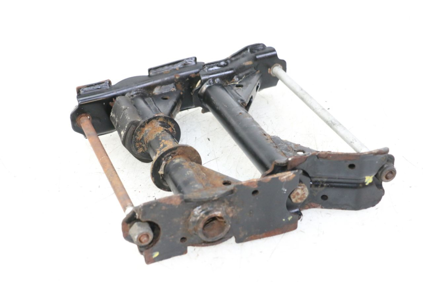 photo de ENGINE MOUNT PEUGEOT SATELIS COMPRESSOR K15 125 (2006 - 2009) - Zoom on usage condition