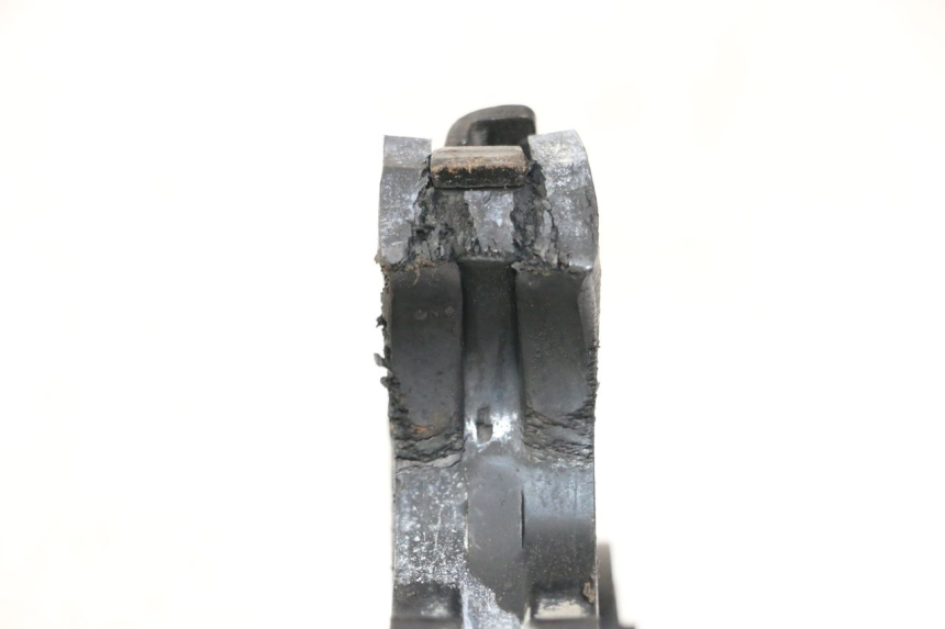 photo de ENGINE MOUNT PEUGEOT SPEEDFIGHT 3 LC 2T 50 (2009 - 2015) - Zoom on usage condition