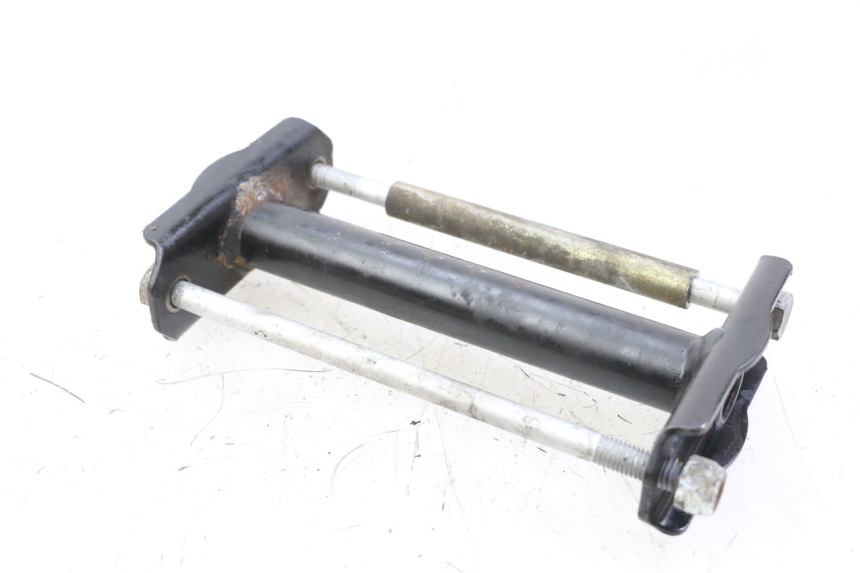 photo de ENGINE MOUNT PEUGEOT TREKKER TKR 50 (2005 - 2014) - Alternative perspective