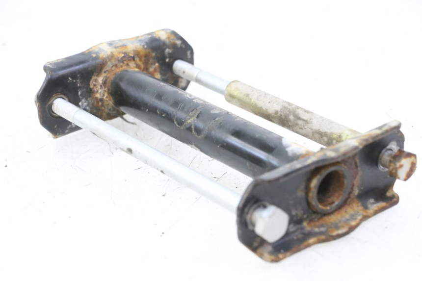 photo de ENGINE MOUNT PEUGEOT TREKKER TKR 50 (2005 - 2014) - Component detail