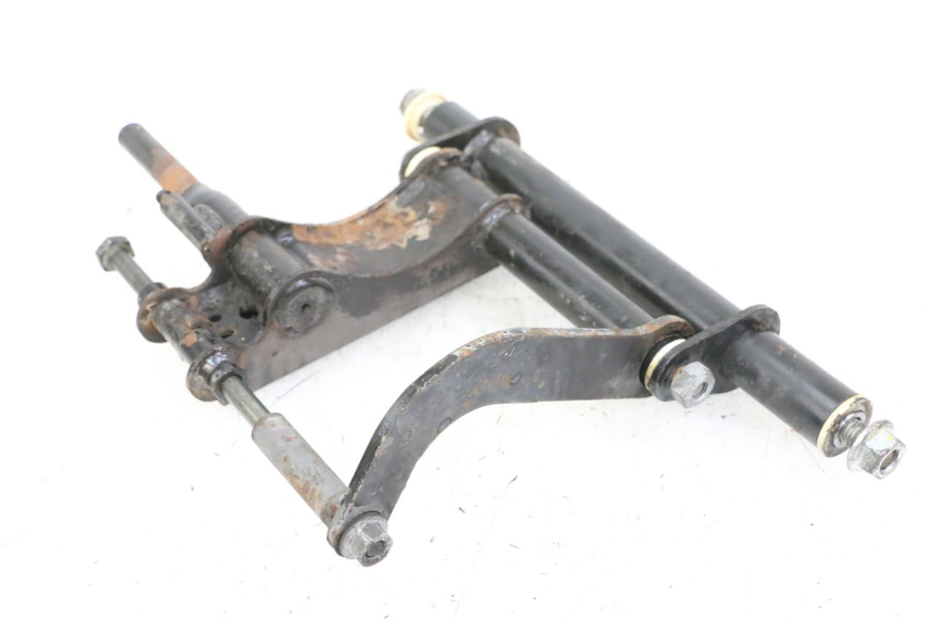 photo de ENGINE MOUNT PIAGGIO VESPA GRANTURISMO 200 (2004 - 2005) - Component detail