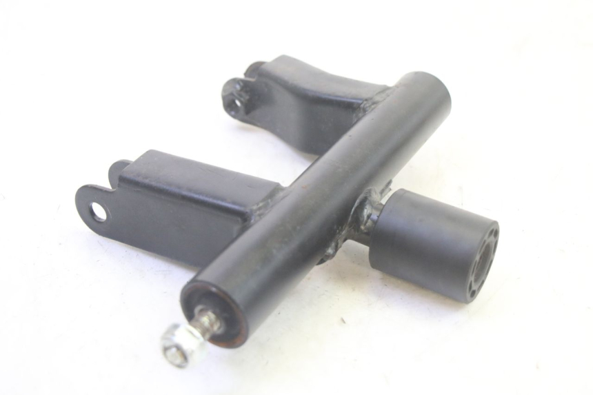 photo de ENGINE MOUNT JM MOTORS SANTANA EVO 50 (2024 - 2026) - Zoom on usage condition