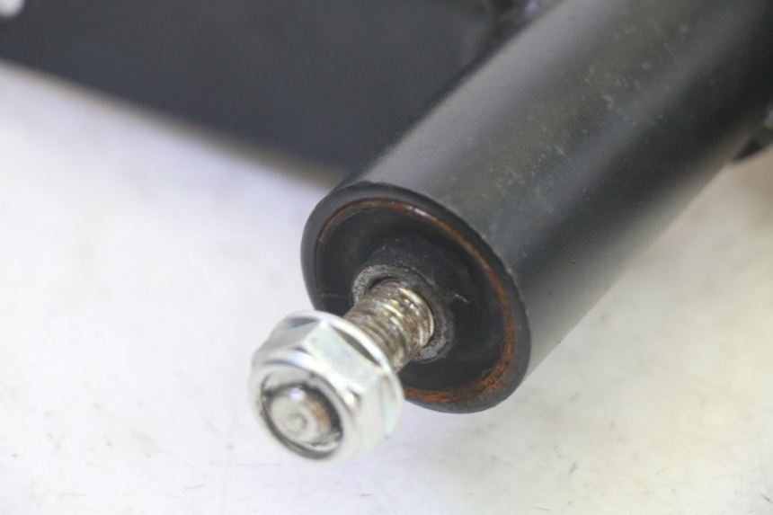 photo de ENGINE MOUNT JM MOTORS SANTANA EVO 50 (2024 - 2026) - Alternative perspective