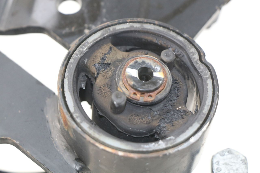 photo de ENGINE MOUNT PEUGEOT SATELIS 300 (2012 - 2015) - Component detail