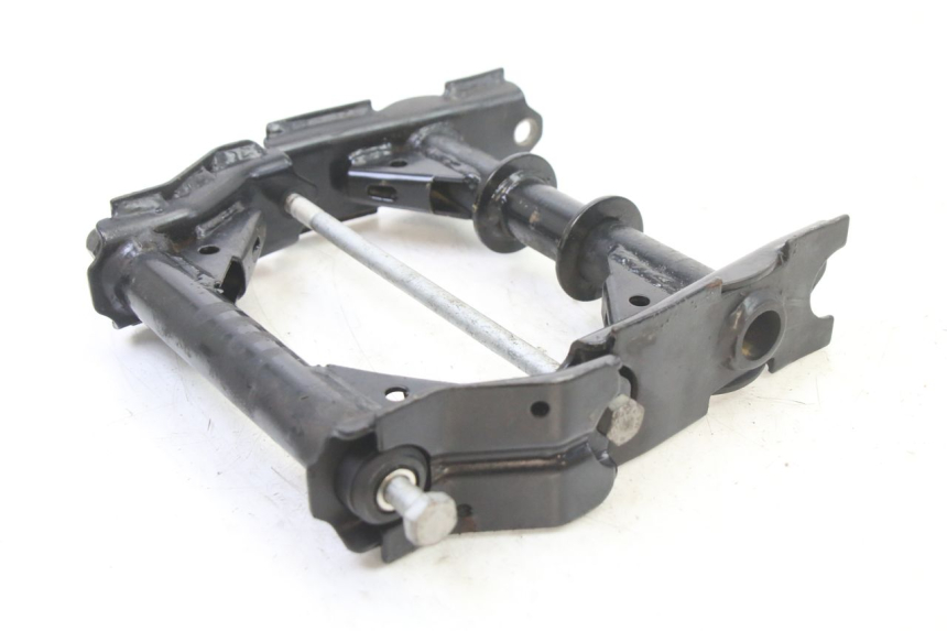 photo de ENGINE MOUNT PEUGEOT SATELIS 125 (2013 - 2018) - Technical close-up