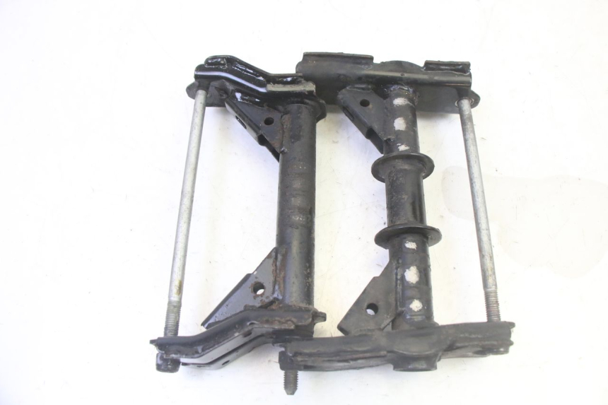 photo de ENGINE MOUNT PEUGEOT SATELIS 125 (2013 - 2018) - Component detail